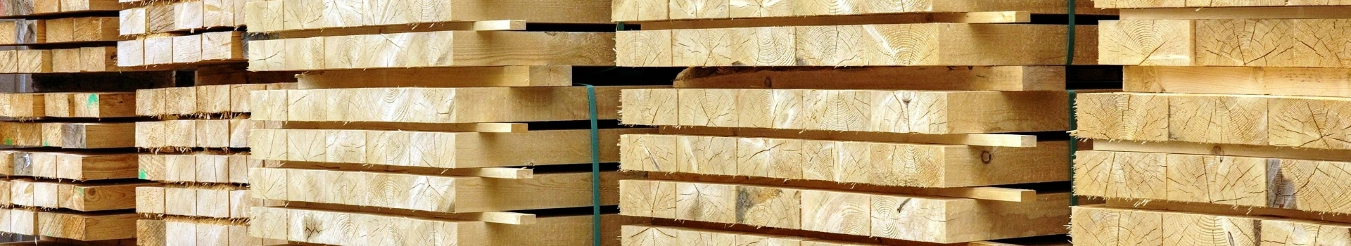 drewno na palecie